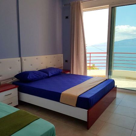 Apartment Of Beautiful Dreams Over The Sea Sarandë Esterno foto