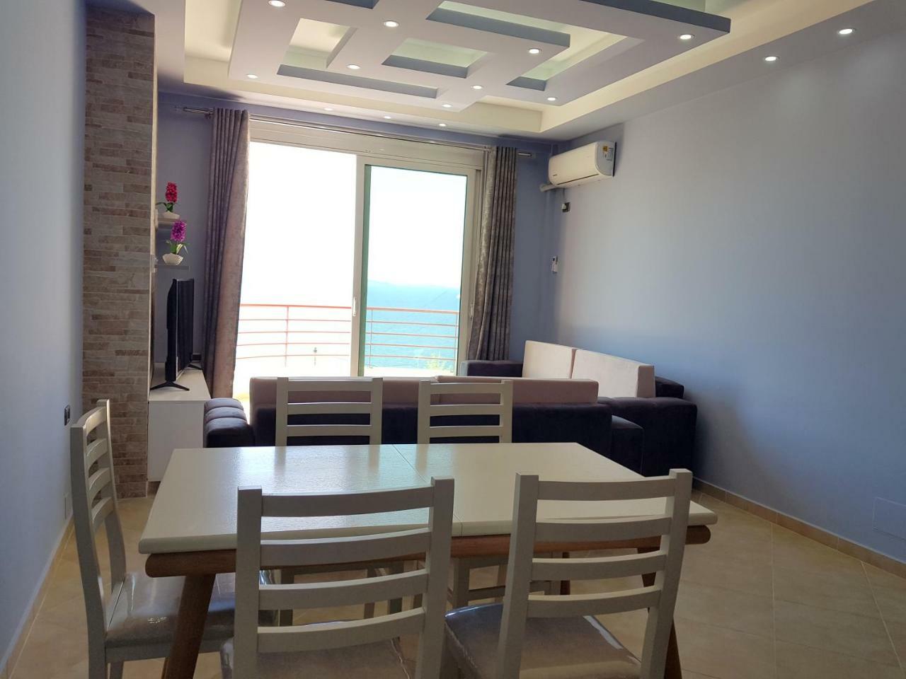 Apartment Of Beautiful Dreams Over The Sea Sarandë Esterno foto