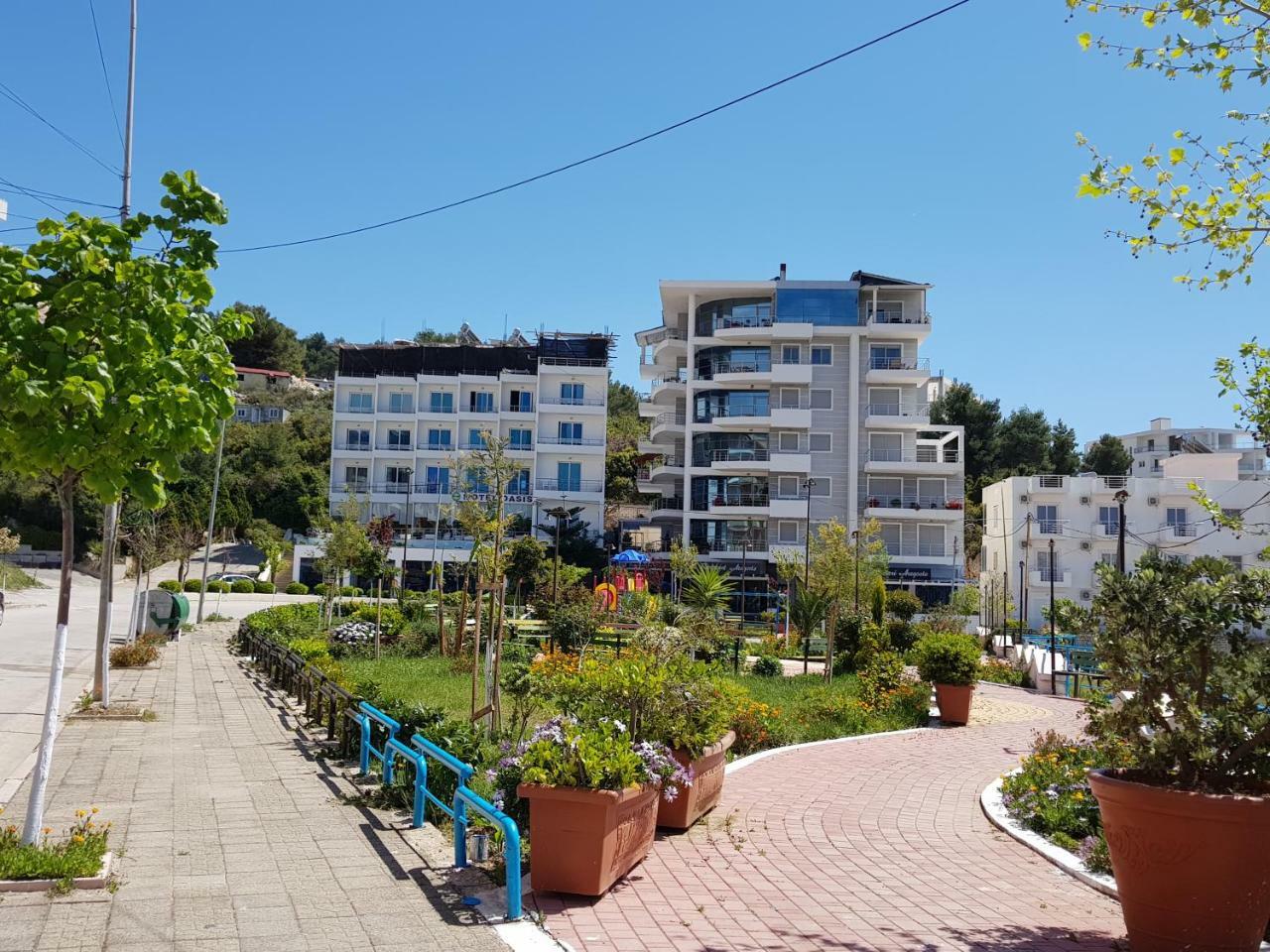 Apartment Of Beautiful Dreams Over The Sea Sarandë Esterno foto