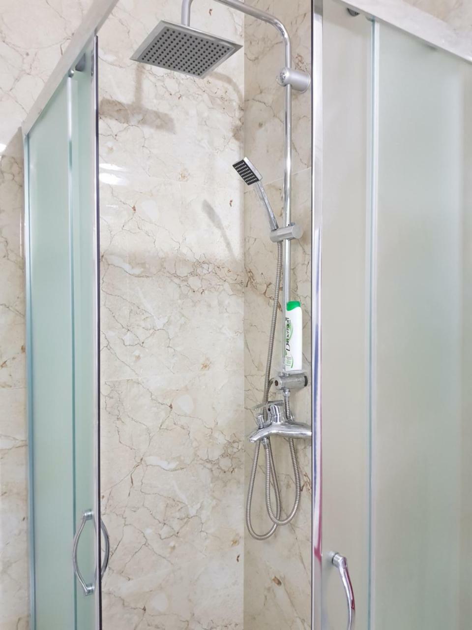 Apartment Of Beautiful Dreams Over The Sea Sarandë Esterno foto
